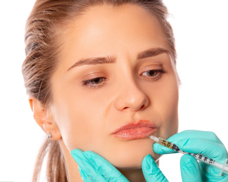 Estetska kirurgija izboljšuje videz